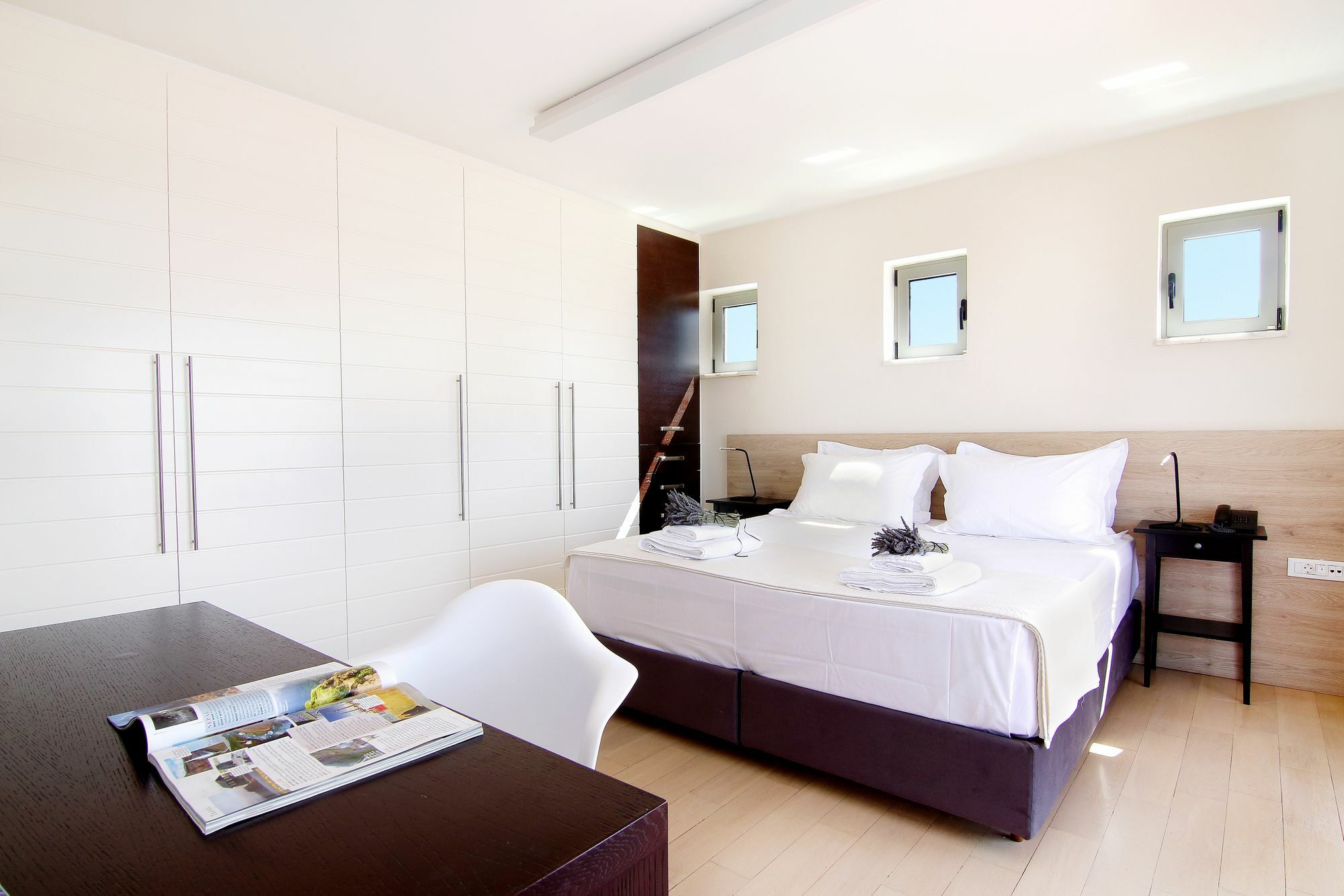 Villa Takeoff Saronida อานาวีซอส ภายนอก รูปภาพ